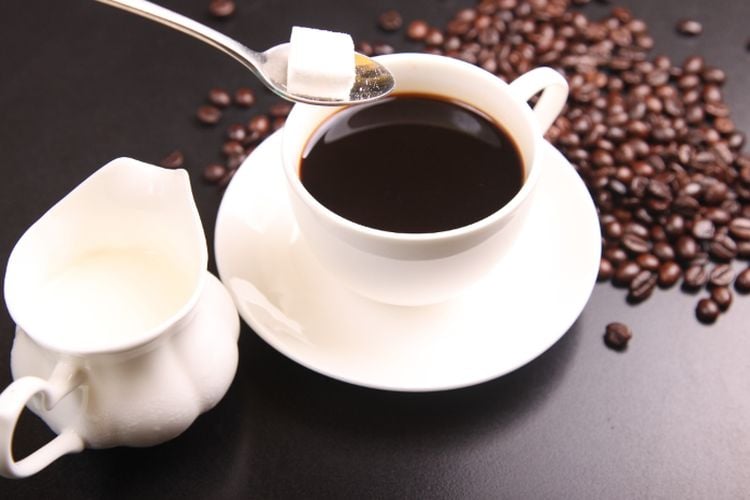 Kopi Santai di Jantung Cilacap: Bos Klung Coffe, Teman Setia untuk Hari yang Menyenangkan